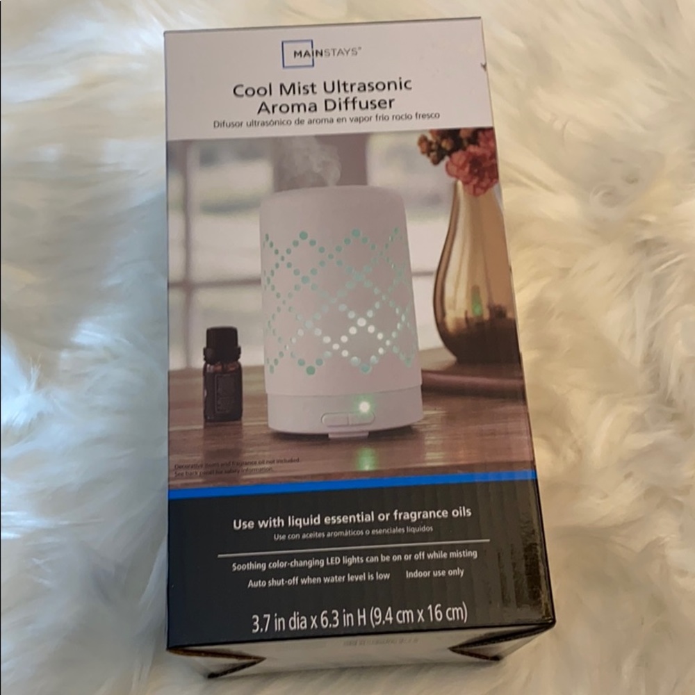 NIB cool mist ultrasonic aroma diffuser